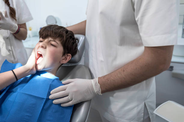 Best Emergency Dental Care for Broken or Chipped Teeth in Holiday Valley, OH